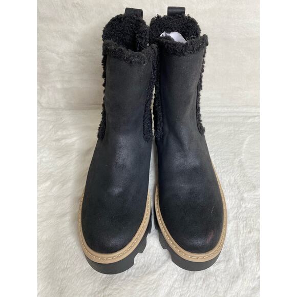 Dolce Vita Vandi Cozy Lug-Sole Platform Booties - Picture 3 of 9